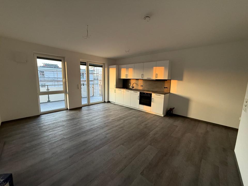 Thumbnail-Lichtdurchflutete 3 Zimmer- Obergeschosswohnung mit Einbauküche in Osnabrück