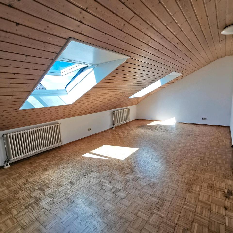 Thumbnail-Von Privat, frei, Studio DG, Nähe Uni
