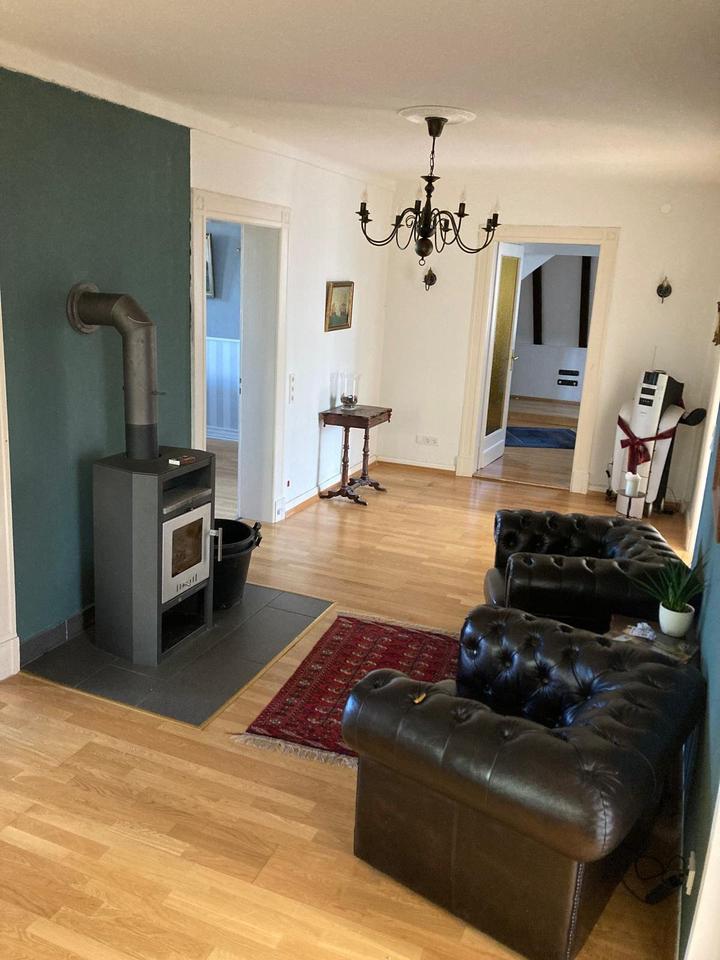 Thumbnail-Mietwohnung in historischer Villa