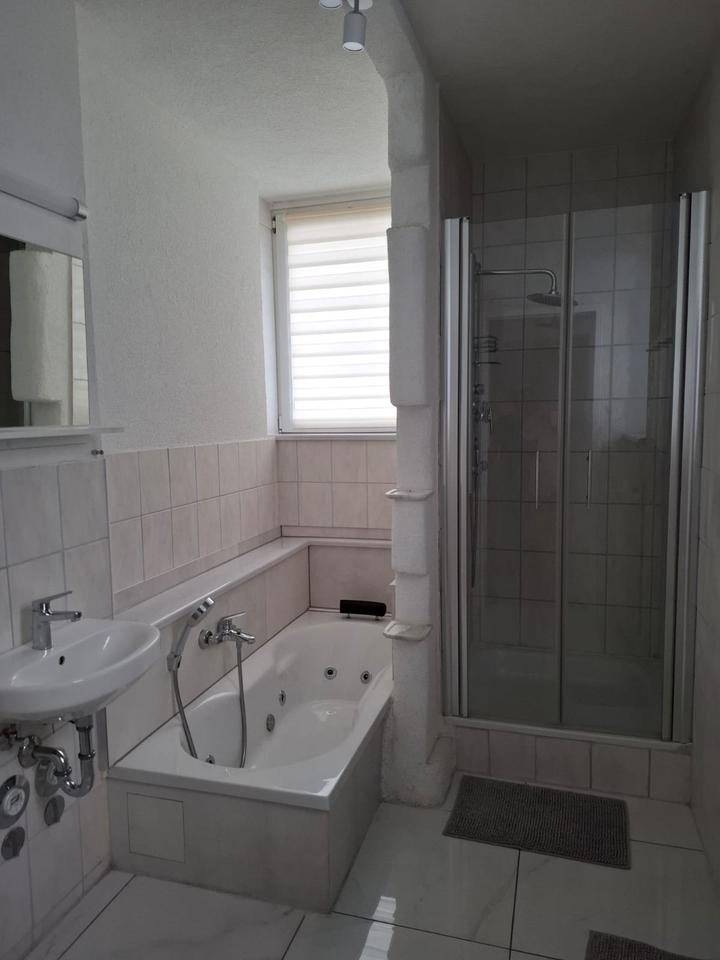 Thumbnail-WG-Zimmer für Studentin