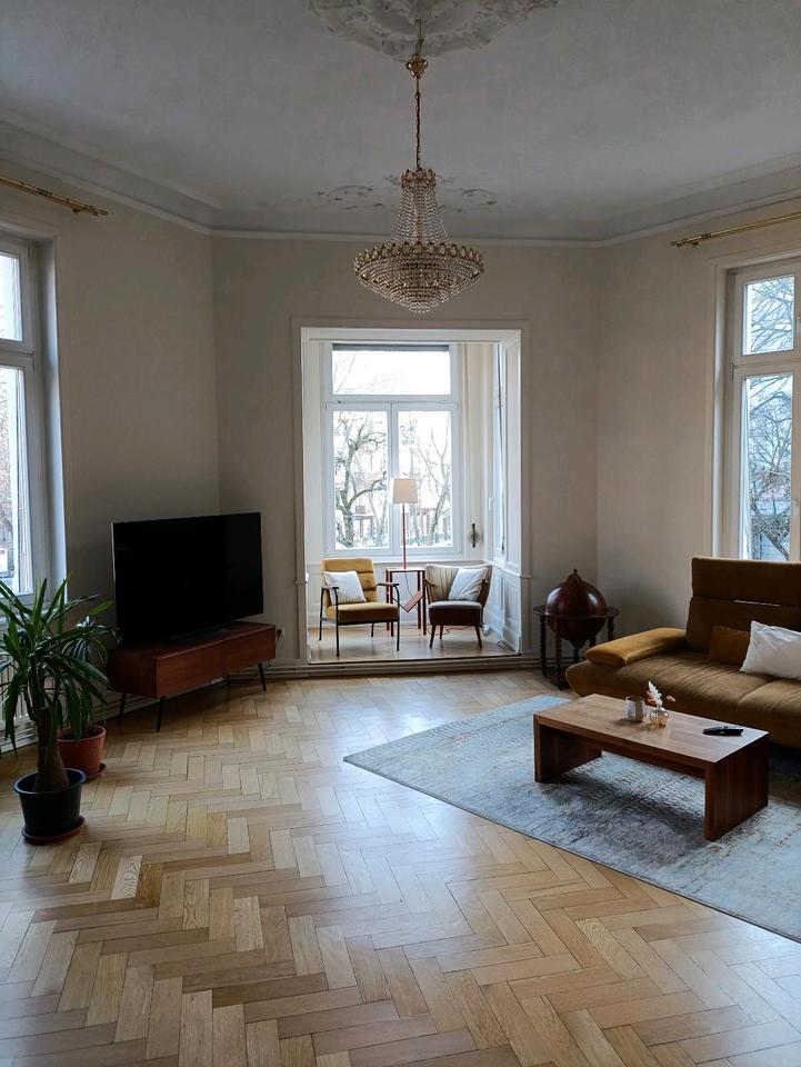 Thumbnail-Großzügige 3-Zimmer-Altbau-Wohnung am Ring