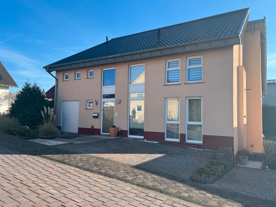 Thumbnail-Einfamilienhaus mit Einliegerwohnung in 65597 Hünfelden-Heringen