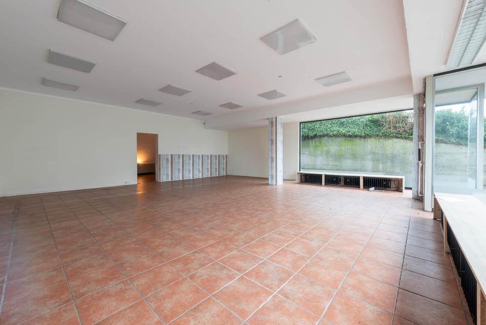 Thumbnail-Vielseitiges Ladenlokal mit großer Schaufensterfront in Essen-Burgaltendorf