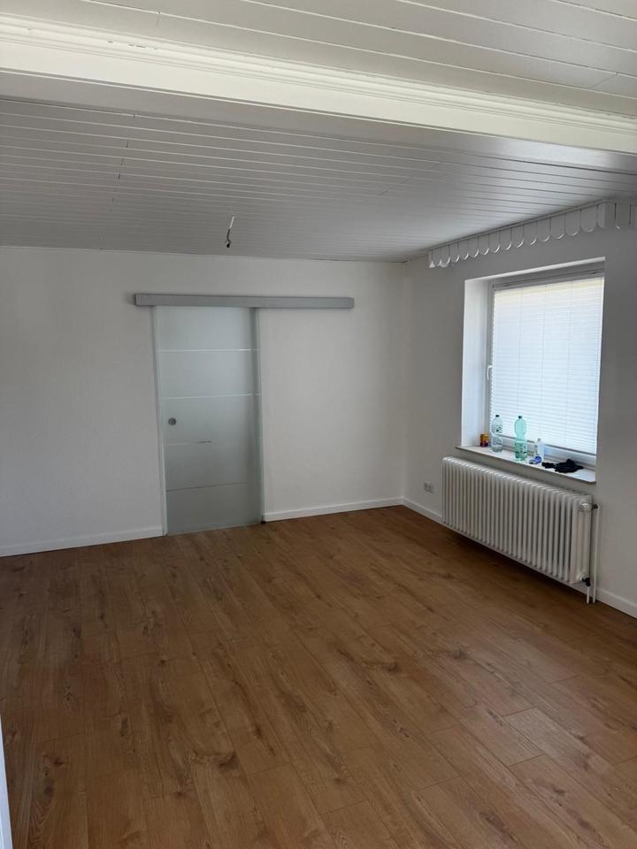 Thumbnail-Drei Zimmer Wohnung