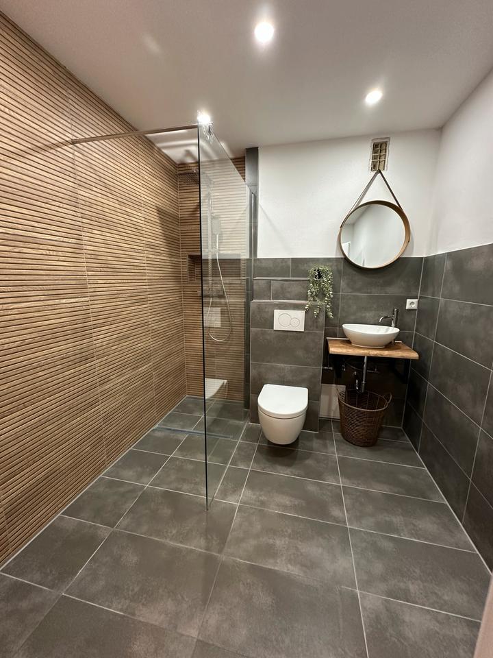 Thumbnail-2- Zimmer Wohnung Erstbezug nach Kernsanierung