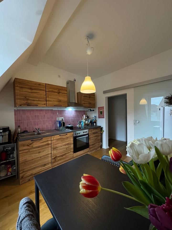 Thumbnail-Frisch sanierte 2 Zimmer Wohnung WG mit Küche - Oststadt