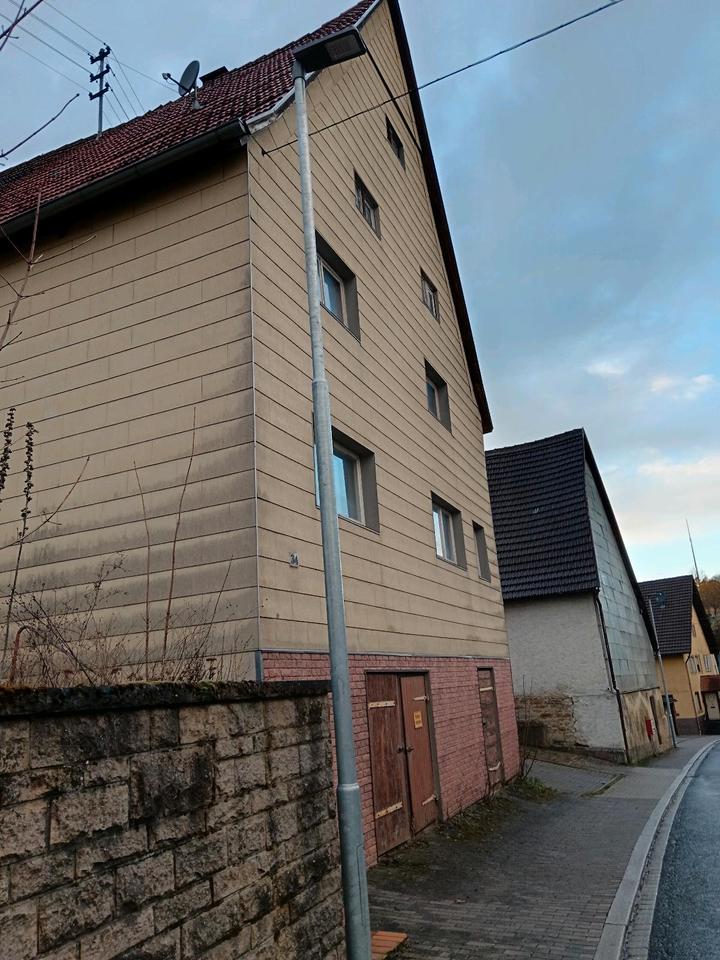 Thumbnail-haus mit garage und scheune in Erfeld Hardheim