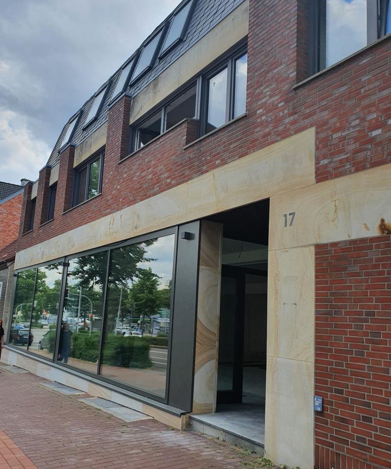 Thumbnail-große 3 Zimmerwohnung im DG