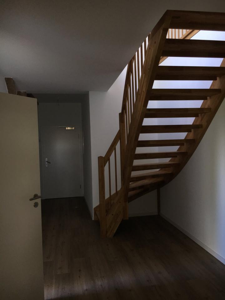 Thumbnail-WUNDERSCHÖNE-2-Zimmer-MAISONETTE-Wohnung