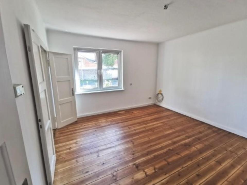 Thumbnail-Drei Zimmer Altbauwohnung in Grabow mit Garten