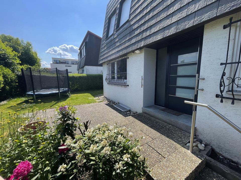 Thumbnail-Charmanetes Einfamilienhaus mit Garten in Flein