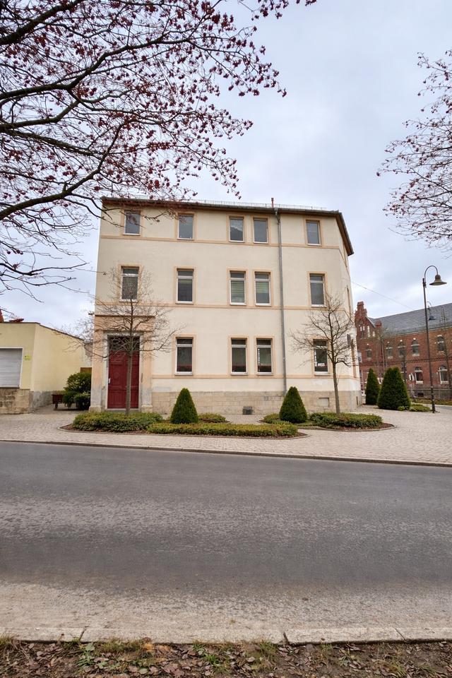 Thumbnail-Gewerbeeinheit Miete (ca. 150 m²) mit Parkplätzen – ab 01.01.2027