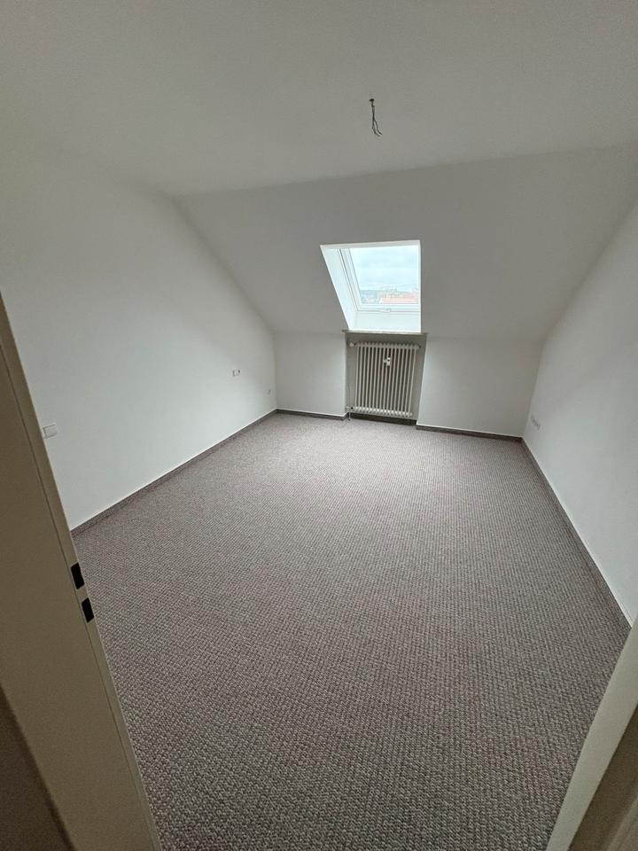 Thumbnail-2-Zimmer-Dachgeschosswohnung mit Garage in Gessertshausen