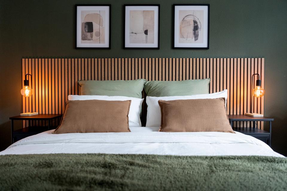 Thumbnail-Elegant City Apartment in Damenviertel • Walk Everywhere