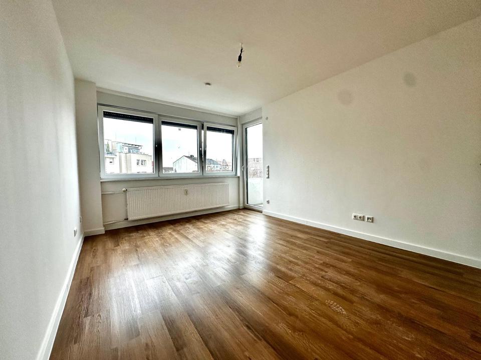 Thumbnail-Stilvolle sanierte 2-Zimmer Wohnung mit Einbauküche in Mannheim