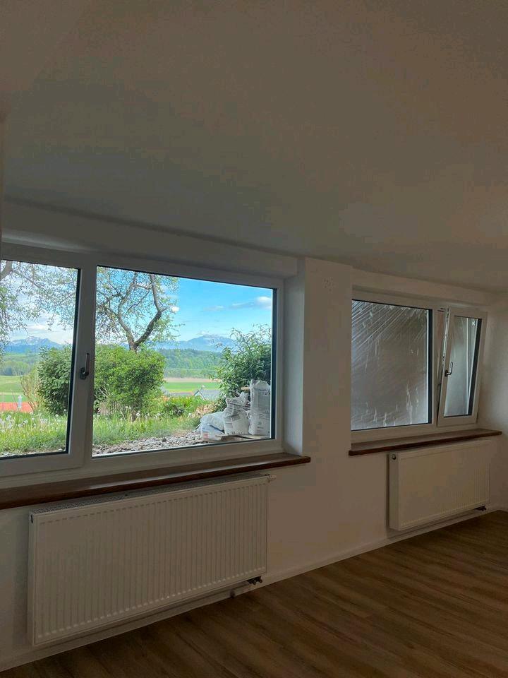Thumbnail-1 Zimmer Souterrainwohnung mit überdachter Terrasse und Bergblick