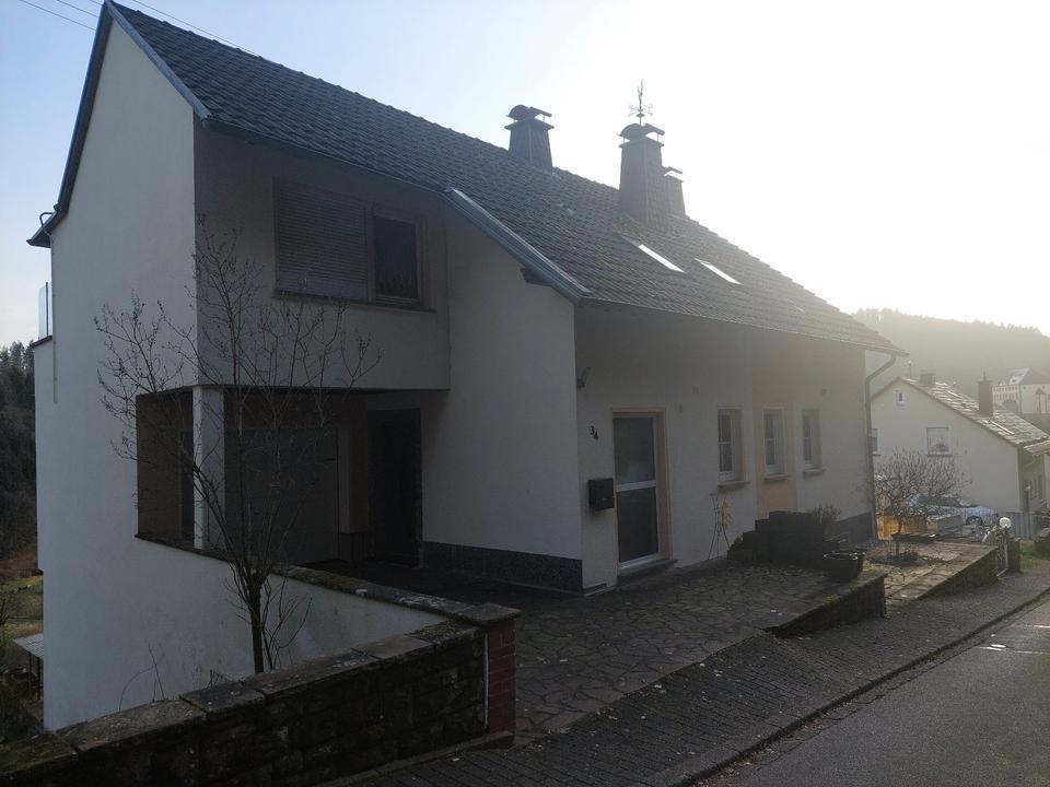 Thumbnail-Ein-Zweifamilienhaus in Malberg