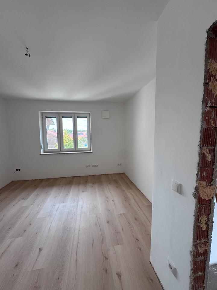 Thumbnail-Kernsanierte Wohnung OG