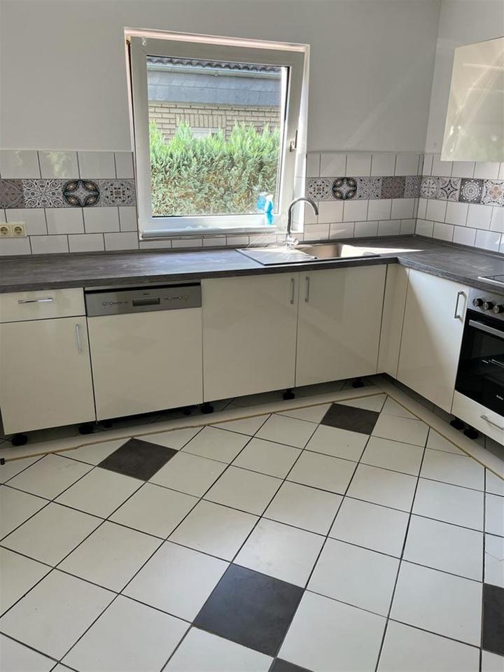 Thumbnail-Ideal für 1-2 Personen. Großzügige 2 Zimmerwohnung mit integrierter Küche, Wintergarten, Terrasse.