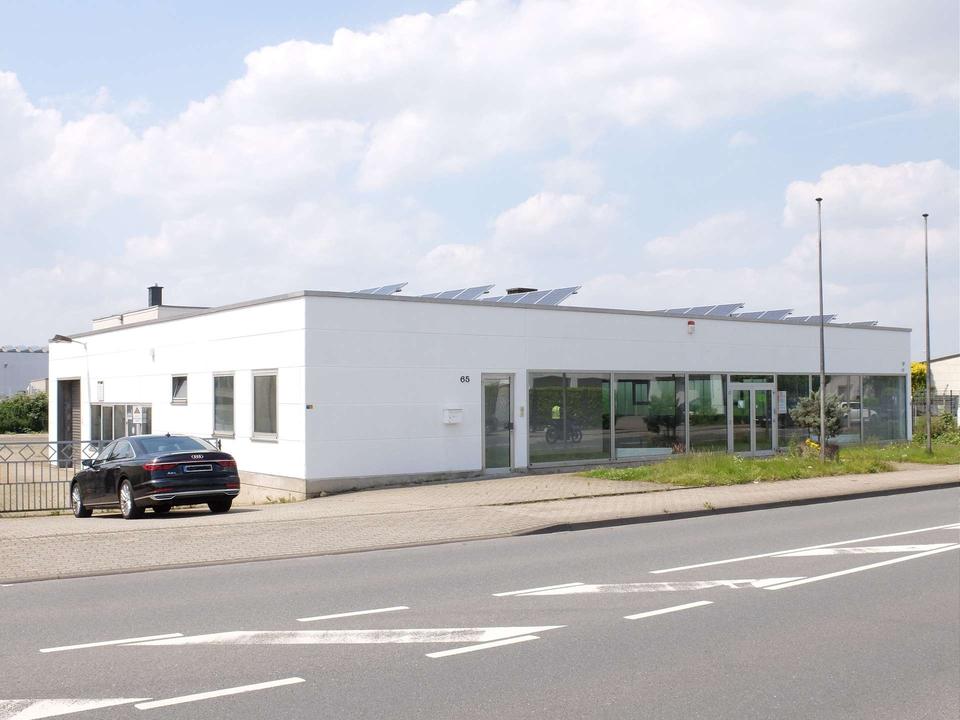 Thumbnail-Ausstellungsfläche Werkstatt am Kreisverkehr