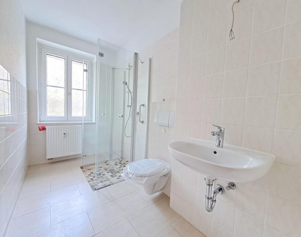 Thumbnail-Helles Wohnglück in zentraler Lage von Plauen – 2-Zimmer-Traum mit sonnigem Balkon