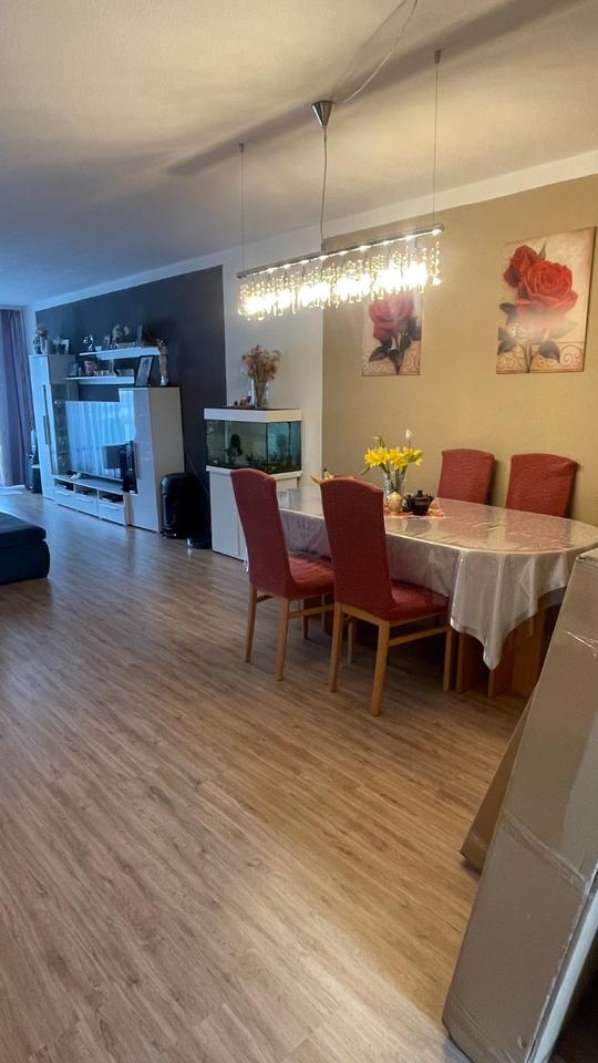 Thumbnail-Freundliche und gepflegte 4-Zimmer-Wohnung mit Balkon