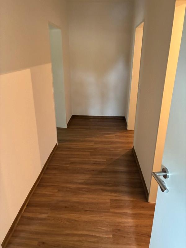 Thumbnail-Helle 3-Zimmer-Wohnung-komplett saniert, ruhig und dennoch zentral gelegen