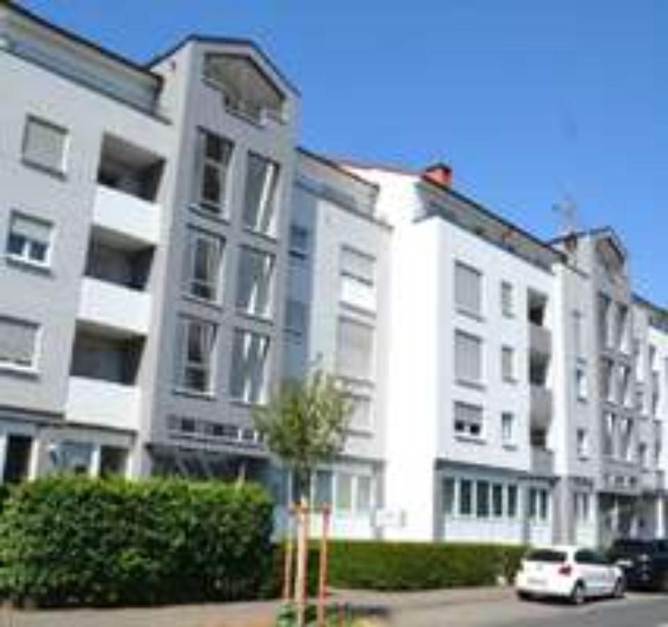 Thumbnail-Großzügige 4-Zimmer Wohnung mit Balkon in ruhiger Lage von FFM Unterliederbach