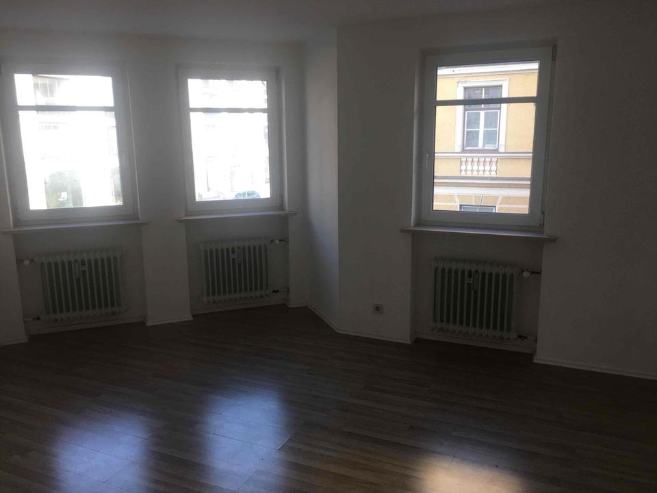 Thumbnail-Zwei Zimmerwohnung in Pasing Zentrum
