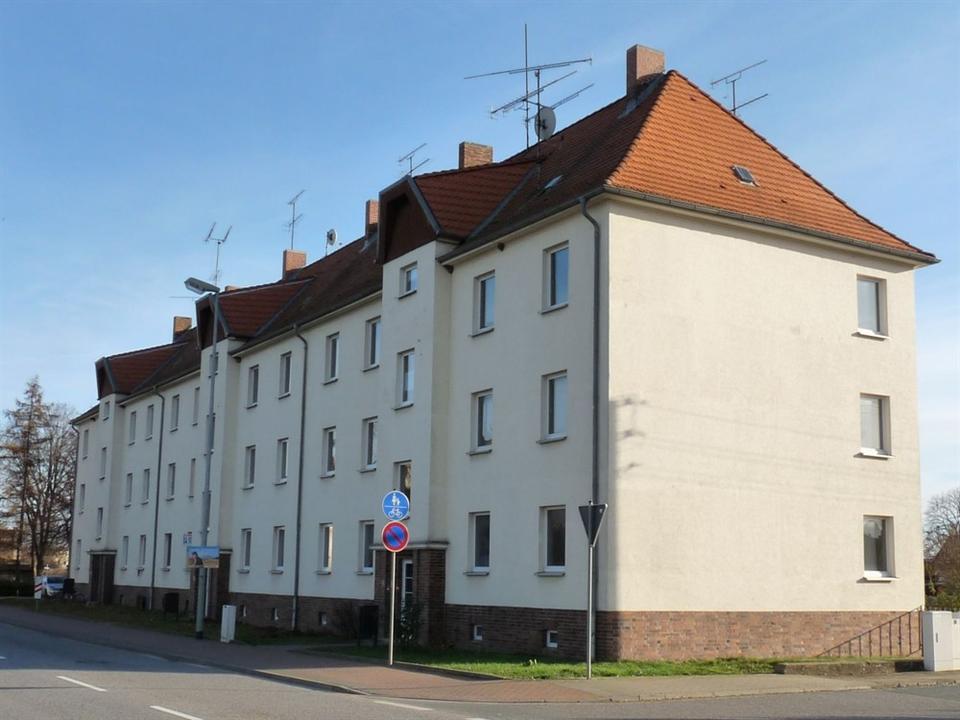 Thumbnail-Wohnung 3-ZimmerWhg 2.OG li.