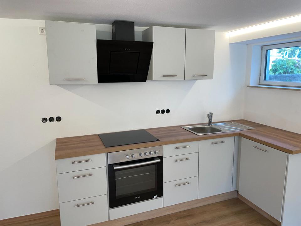 Thumbnail-Moderne 2-Zimmer-Wohnung mit Einbauküche & Garten in Wallerstein