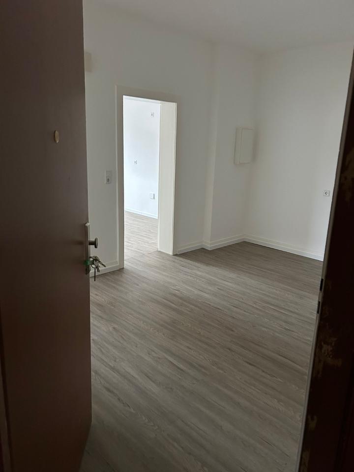 Thumbnail-D'dorf Zentrum - frisch renovierte 2-Zimmer Wohnung (WG geeignet)