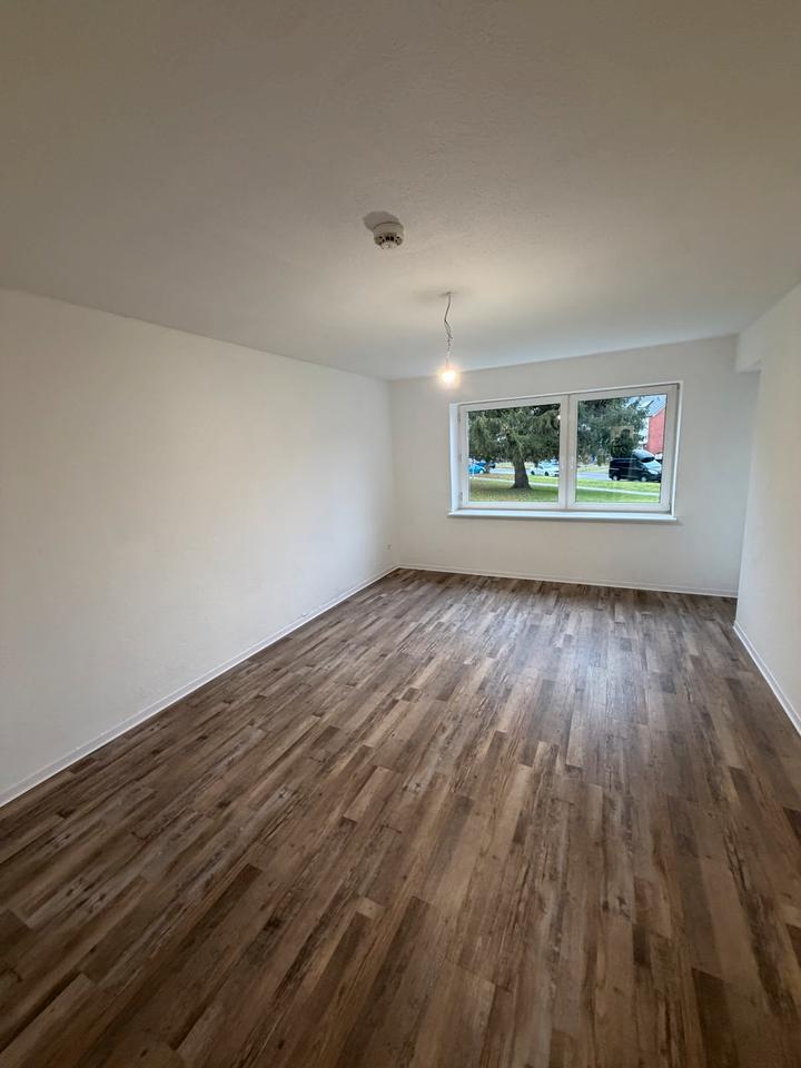 Thumbnail-Sanierte 2,5 Zimmer Erdgeschoss Wohnung, im Herzen von Suchsdorf.