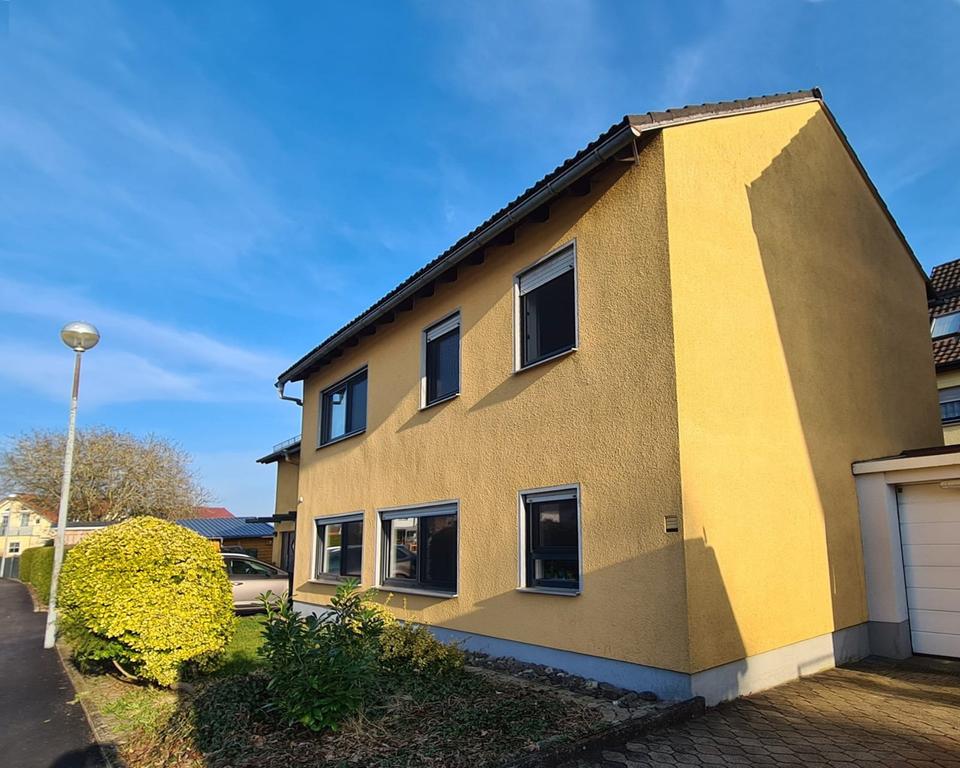 Thumbnail-Zu vermieten: Große 3,5 Zimmer-WohnungHaushälfte mit Garten