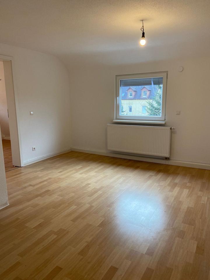 Thumbnail-3 Zimmer Wohnung mit separatem Eingang im Zweifamilienhaus