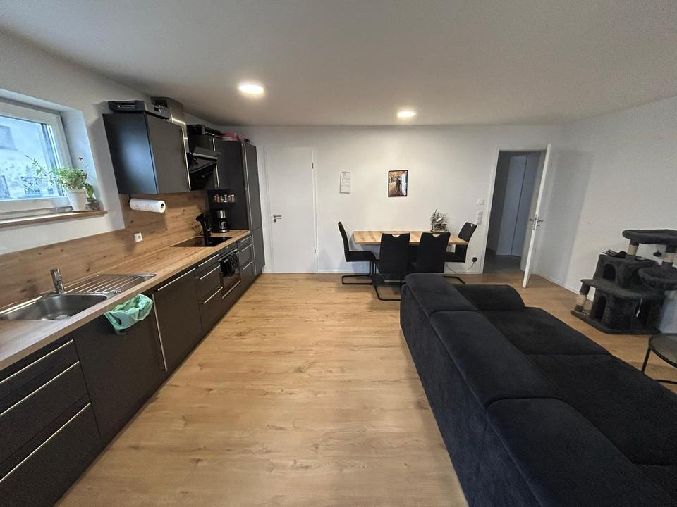 Thumbnail-Traumhaftes Wohnen: 3-Zimmer-Erdgeschosswohnung mit Terrasse und Grünfläche in Osterhofen