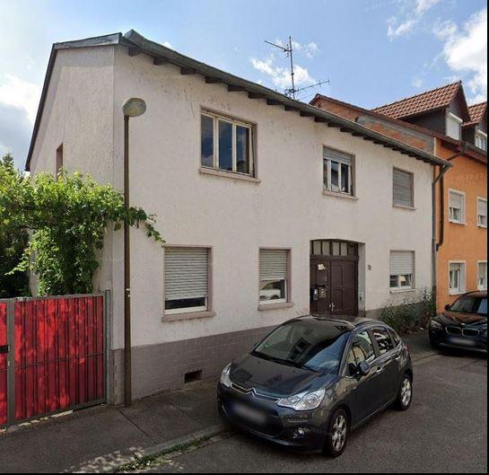 Thumbnail-Renovierungsbedürftiges Reihenhaus in Hockenheim