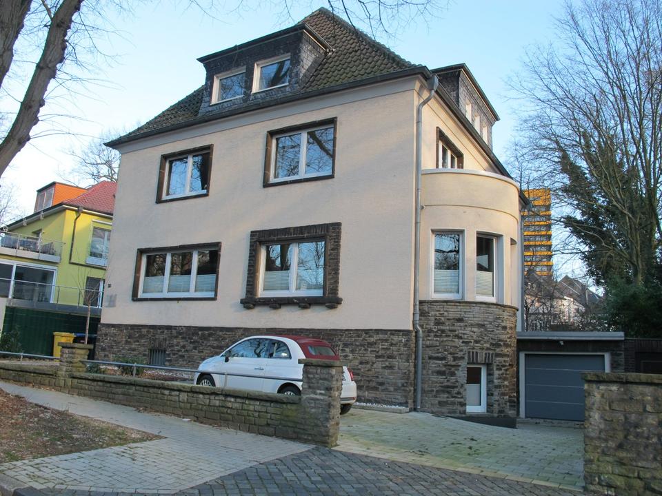 Thumbnail-Stadtvilla in Bestlage, eine Wohnung pro Etage, Gartenmitnutzung