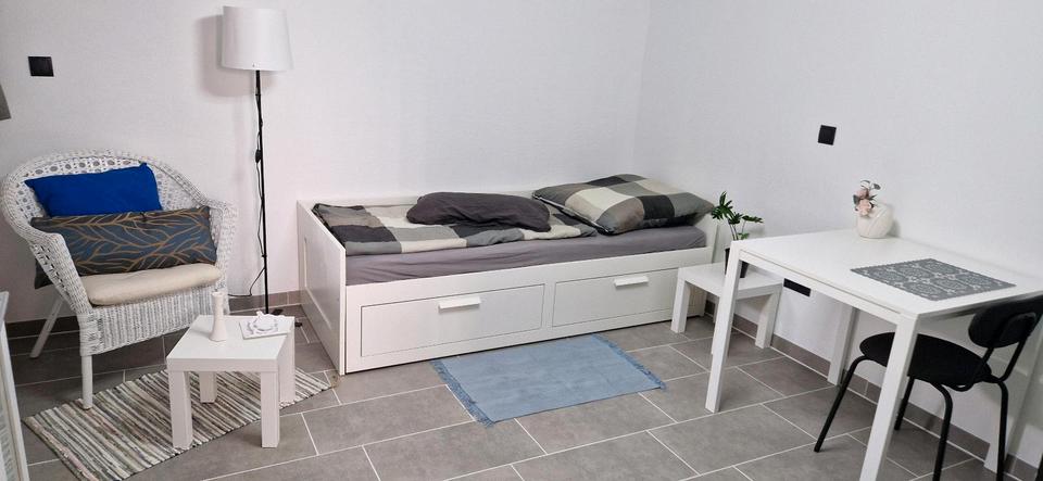 Thumbnail-Souterrain-Zimmer im Keller in 60529 Frankfurt