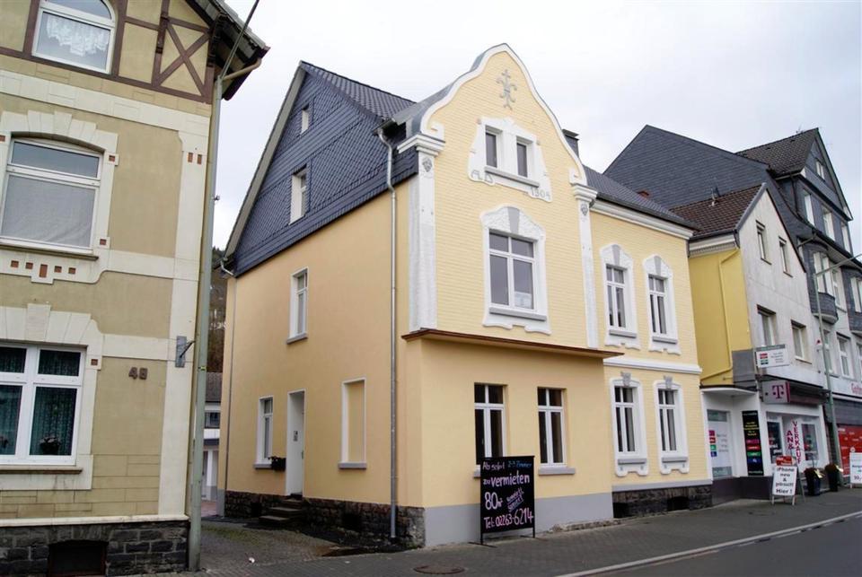 Thumbnail-Charmante 2-Zimmer-Altbauwohnung mit 75 m² in GM-Dieringhausen ab 01.04.25 zu vermieten