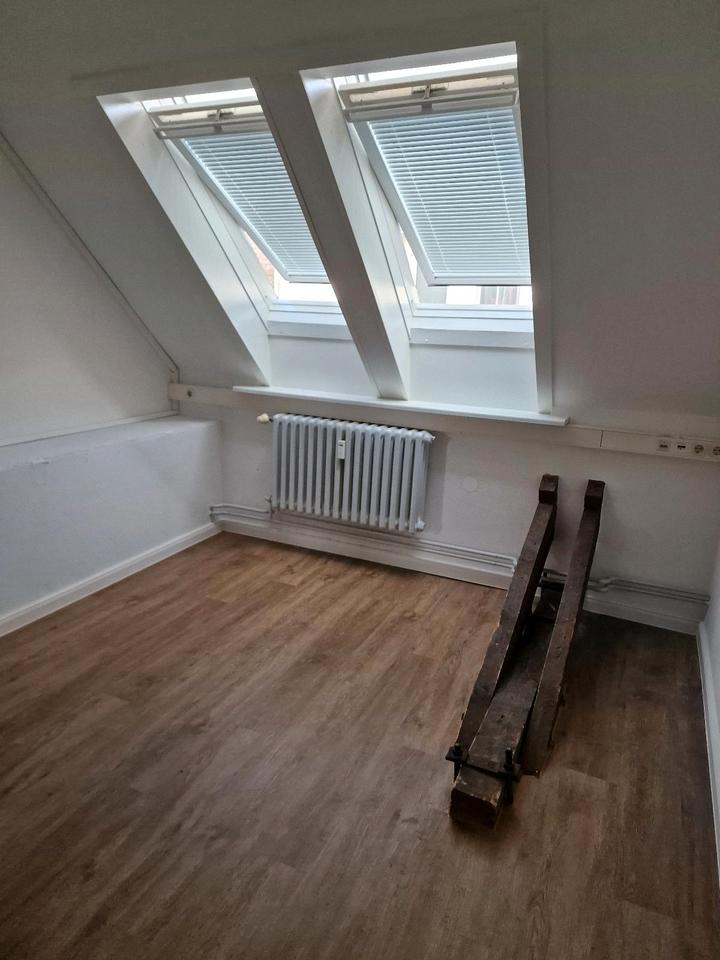 Thumbnail-Doppel-WG Zimmer in großzügiger Wohnung