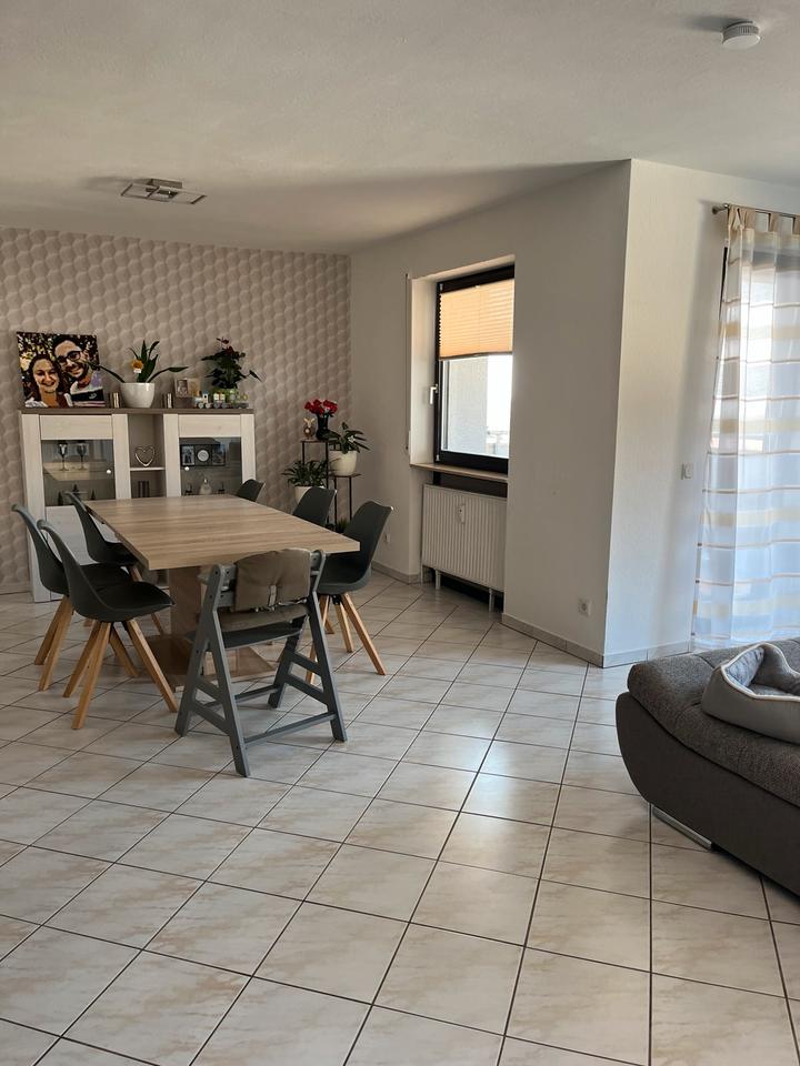 Thumbnail-Gut eingeteilt. Helle Wohnung mit Balkon ab 1. Juni. 26