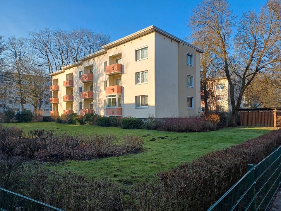 Thumbnail-Freistehende helle 2-Zimmer-Wohnung mit Balkon in Bremen