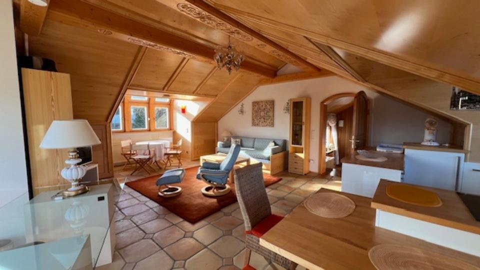 Thumbnail-Möbl.2-Zi-Whg., 95 qm, Dachterrasse, Stellplatz, Pauschal 1.200 €