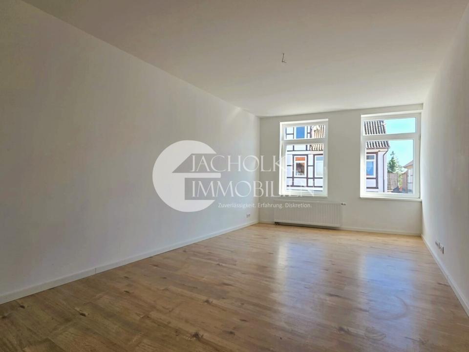 Thumbnail-Modernisierte 2,5-Zimmer-Wohnung im Fachwerkhaus, 1. OG – zentral, sofort verfügbar