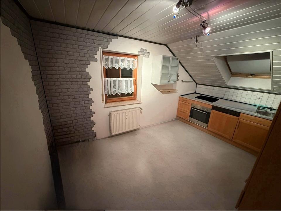 Thumbnail-DG Wohnung 3 Zimmer + Garage, Küche, Bad, Keller