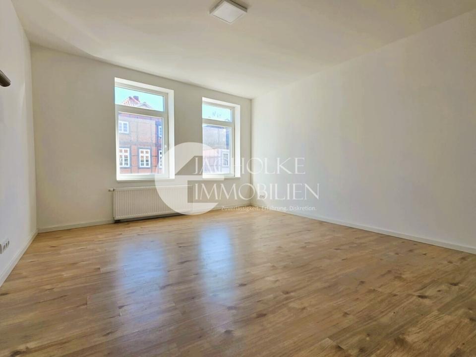 Thumbnail-Moderne 3-Zimmer-Wohnung im OG links – zentral, sofort verfügbar
