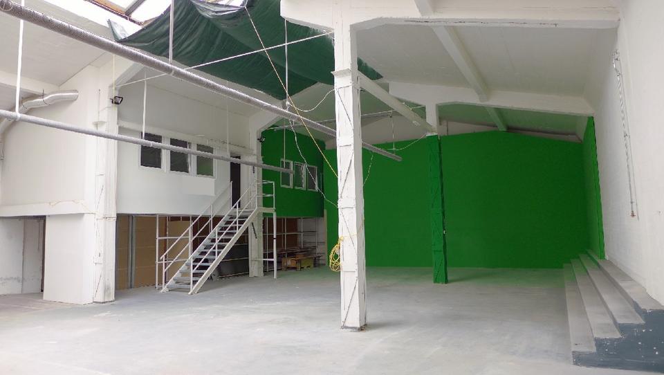 Thumbnail-KEINE KFZ-WERKSTATT MÖGLICH! HOHE LAGERHALLE MIT BÜROTRAKT ANGRENZEND KÖNIGSBERGER HÖFE (8919)