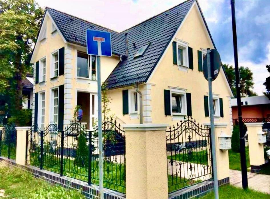 Thumbnail-Ca.125m2 Wohnung in Villa mit Terrasse, Stellplatz & Keller *TOP!