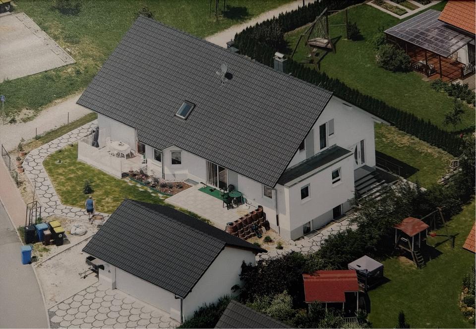 Thumbnail-Zwei Familienhaus mit Doppelten Garage und Elektro Sauna